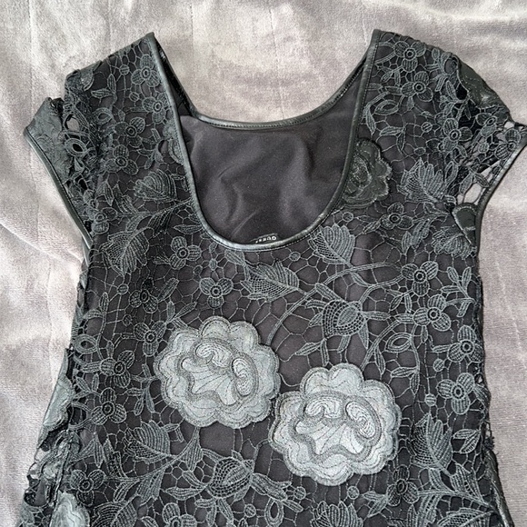 LEATHER DETAILED FLOWERED BEAUTIFUL DRESS - Picture 3 of 11